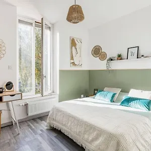 le-zenith-spacieux-et-central.hotels-rhonealpes.com/